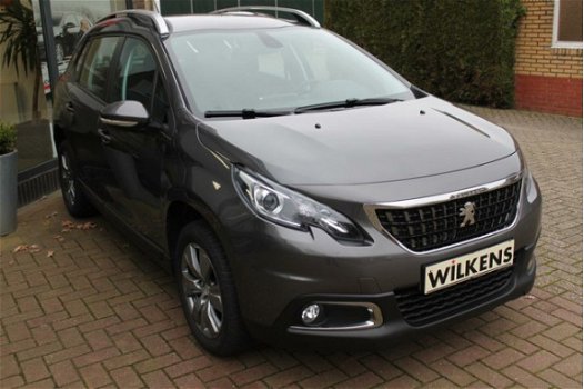 Peugeot 2008 - 1.2 Puretech Style Nw type Nav/PDC/Cruise - 1