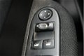 Peugeot 307 Break - 1.6 HDI XS Euro 4 airco, radio cd speler, cruise control, trekhaak - 1 - Thumbnail