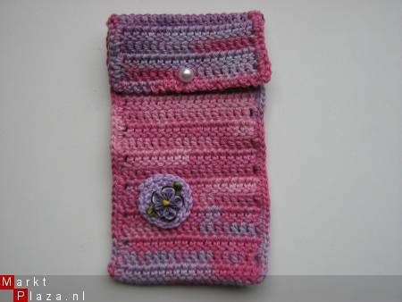 ** Gehaakt mobielhoesje (marmer roze/paars) - nr. 1