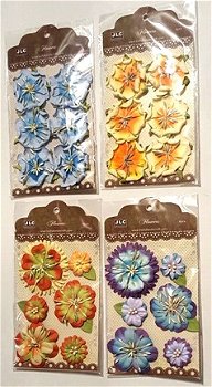 SALE! NIEUW set van 4 verpakkingen met Flowers - 1