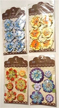 SALE! NIEUW set van 4 verpakkingen met Flowers