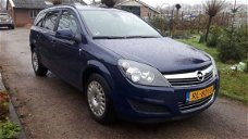 Opel Astra Wagon - 1.4 111years Edition airco cruise control
