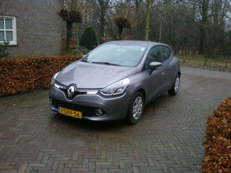 Renault Clio - 1.5 dCi Expression Renault Clio 1.5 DCI Expression - 1