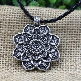 Lotus Mandala ketting met Aum symbool - 1