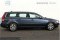 Volvo V70 - D2 114 pk Automaat / Navigatie / Cruise control / Airco - 1 - Thumbnail