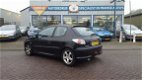 Peugeot 206 - GTI 2.0 16V Airco, Nieuwe distributie set, nieuwe koppeling - 1 - Thumbnail