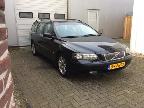 Volvo V70 - 2.4 D Edition II NWE APK NAP DISTRIBUTIE - 1