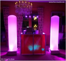 Bruiloft en feest Drive-in-show DJ karaoke-show & live muziek