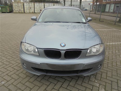 BMW 1 Serie 118D (E81) 2006/2011 Onderdelen en Plaatwerk - 3