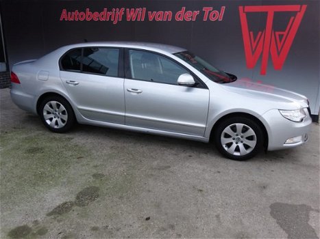 Skoda Superb - 1.6 TDI ACTIVE BUSINESS | NAVIGATIE | CRUISE | CLIMA | TREKHAAK | ALL-IN - 1