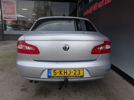 Skoda Superb - 1.6 TDI ACTIVE BUSINESS | NAVIGATIE | CRUISE | CLIMA | TREKHAAK | ALL-IN - 1