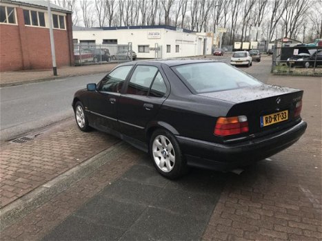 BMW 3-serie - 320i Executive Vanos YOUNGTIMER - 1