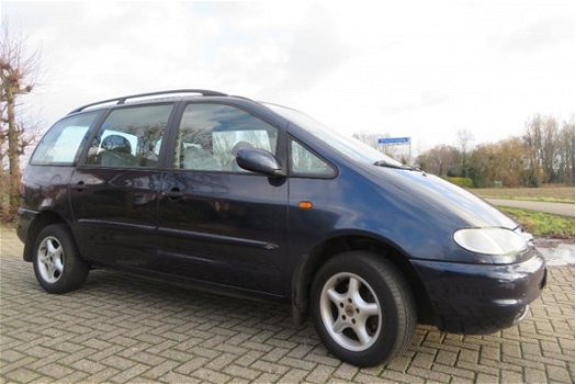 Ford Galaxy - 2.3-16V Aut. met Airco & Diverse Opties - 1