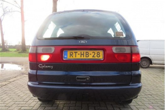 Ford Galaxy - 2.3-16V Aut. met Airco & Diverse Opties - 1