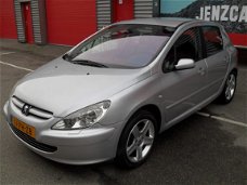 Peugeot 307 - 2.0-16V Griffe, 5deurs, AIRCO, VOL LEDER, etc