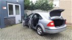 Ford Focus - 2.0-16V First Edition - Airco - Cruise - Elektro pakket - 1 - Thumbnail