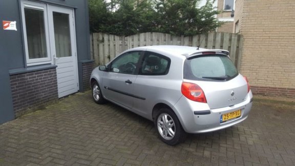 Renault Clio - 1.6-16V Exception Sport - Airco - PDC - Cruise - 1