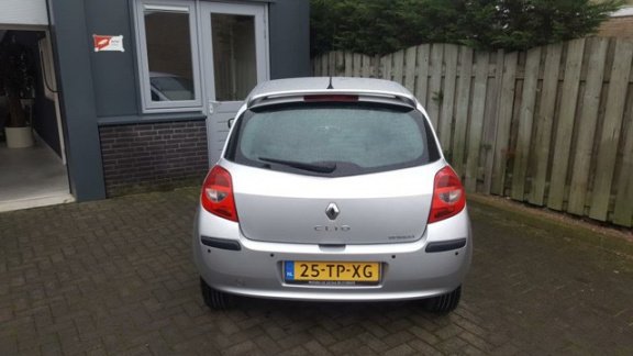 Renault Clio - 1.6-16V Exception Sport - Airco - PDC - Cruise - 1