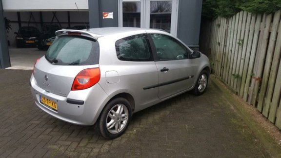 Renault Clio - 1.6-16V Exception Sport - Airco - PDC - Cruise - 1