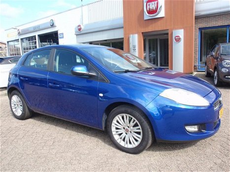 Fiat Bravo - 1.6 MultiJet Dynamic RIJKLAAR NAVI/CLIMATE/CRUISE/PARKPILOT/ELEK - 1