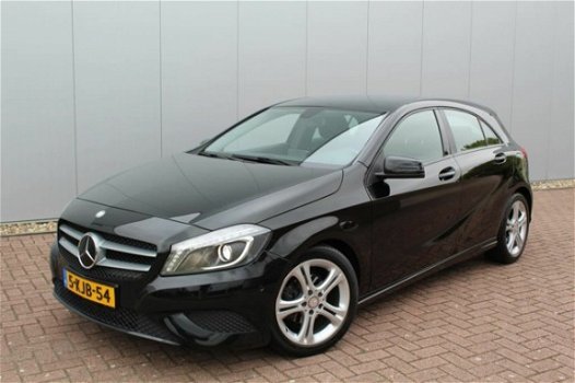 Mercedes-Benz A-klasse - 180 CDI Edition Navigatie 4U3 xenon, PDC v+a, navi, 17