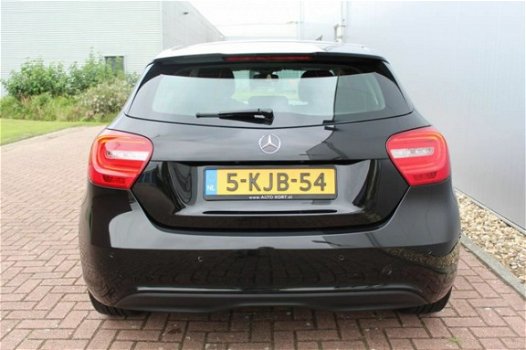 Mercedes-Benz A-klasse - 180 CDI Edition Navigatie 4U3 xenon, PDC v+a, navi, 17