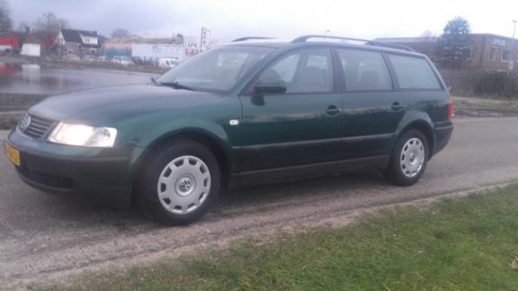 Volkswagen Passat Variant - 2.3 V5 - bjr 2000 - 1