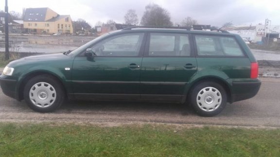 Volkswagen Passat Variant - 2.3 V5 - bjr 2000 - 1