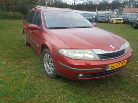 Renault Laguna Grand Tour - 2.0-16V Privilège - 1