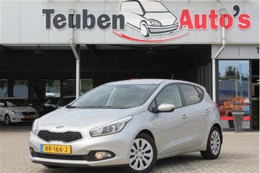 Kia Cee'd - 1.6 CRDI SUPER PACK Euro 5 airco, radio cd speler, stoelverwarming, stuurverwarming, cru - 1