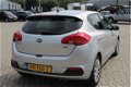 Kia Cee'd - 1.6 CRDI SUPER PACK Euro 5 airco, radio cd speler, stoelverwarming, stuurverwarming, cru - 1 - Thumbnail