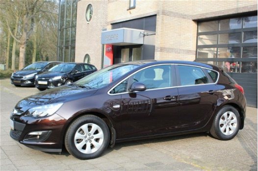 Opel Astra - 1.4 TURBO EDITION 5deurs - 1