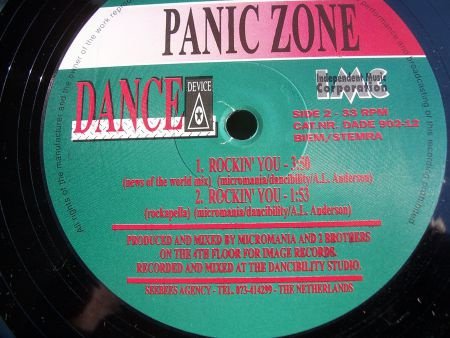 PANIC ZONE WE WILL ROCK YOU - Afbeelding 3