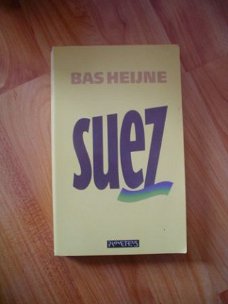 Suez door Bas Heijne