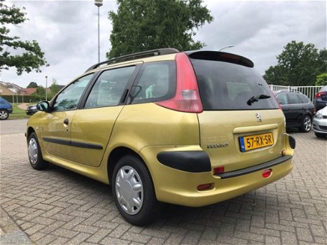 Peugeot 206 - SW 1.4 X-Design airco Nieuwe Apk keuring 11-2019 - 1