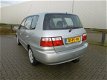 Kia Carens - 2.0 CVVT EX Airco Clima Trekhaak 2005 - 1 - Thumbnail