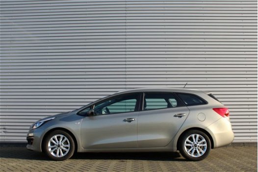 Kia Cee'd - 1.6 GDI FIRST EDITION | Airco | Trekhaak | Navi | Cruise control | Bluetooth | 16