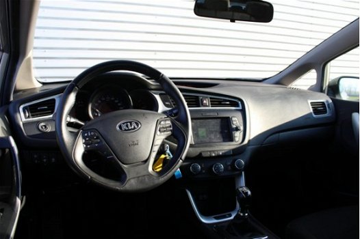 Kia Cee'd - 1.6 GDI FIRST EDITION | Airco | Trekhaak | Navi | Cruise control | Bluetooth | 16