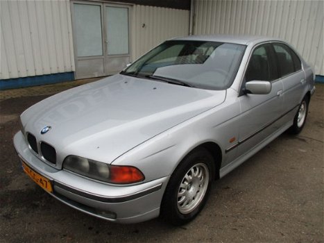 BMW 5-serie - 520 I , Airco, Executive - 1