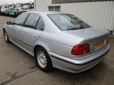 BMW 5-serie - 520 I , Airco, Executive - 1