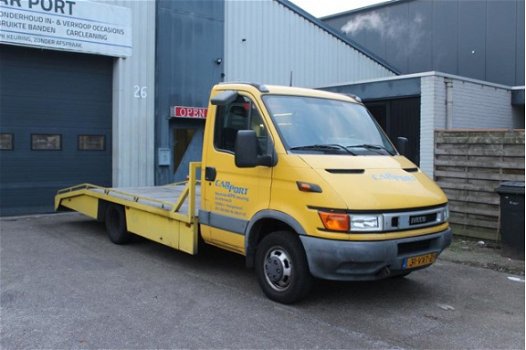 Iveco Daily - 50 C 13 375 oprijwagen ambulance autotakel TOP - 1