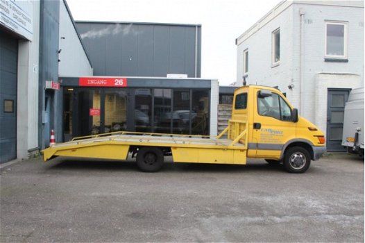 Iveco Daily - 50 C 13 375 oprijwagen ambulance autotakel TOP - 1