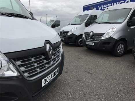 Renault Master - T35 2.3 dCi L3H2 130 pk 10.528 km - 1