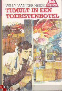 W. van der Heide - Bob Evers-tumult in een toeristenhotel - 1
