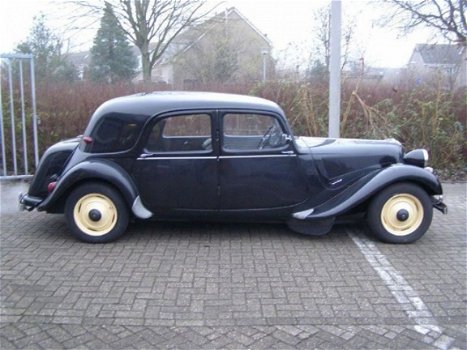 Citroën Traction - 11B - 1