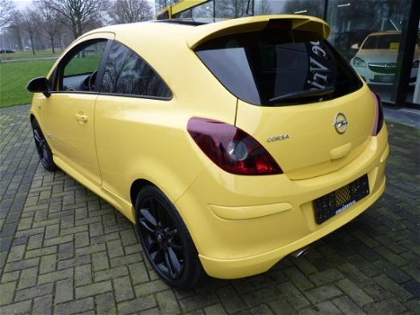 Opel Corsa - 1.4 16V 3D - 1