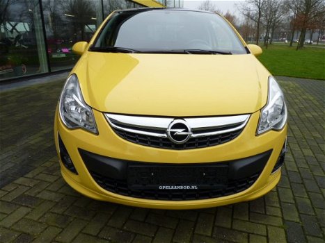 Opel Corsa - 1.4 16V 3D - 1
