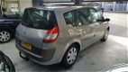 Renault Grand Scénic - 2.0-16V Tech Line 7p - Leer - Pana - Navi - PDC - Cruise - 1 - Thumbnail