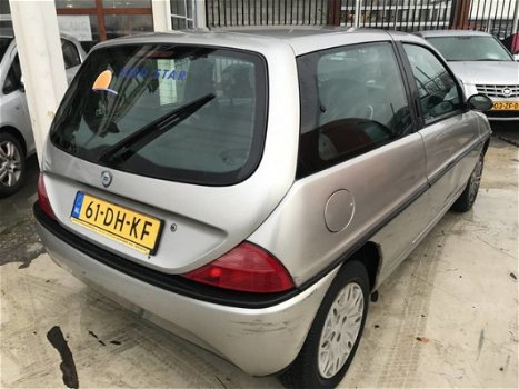 Lancia Y(psilon) - Ypsilon 1.2 LS - 1