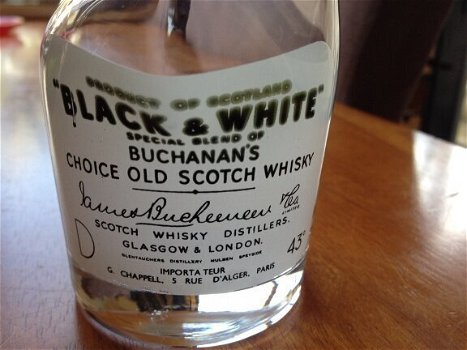 Black en White Whisky Glas collectors item - 2